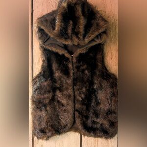 Lands End Kids Faux Fur Hooded Vest Luxury for Littles Size 10-12